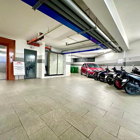 Отель Yours Studio Airport Хошимин Экстерьер фото